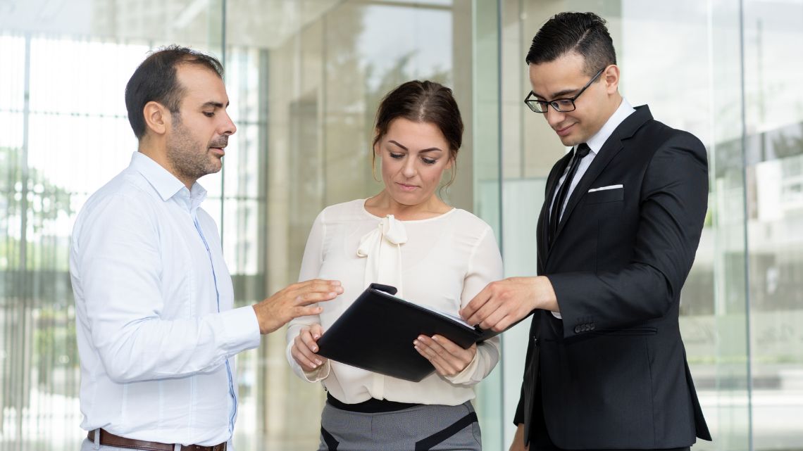 Authoritative Leadership- APAC Business Standard
